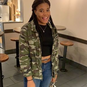 Meet your Posher, Teaira